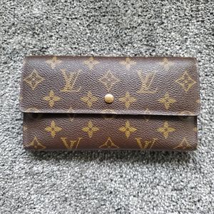 Authentic Louis Vuitton trifold monogram wallet